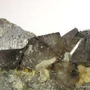 Scheelite (Fluorescent) on Quartz - image 3