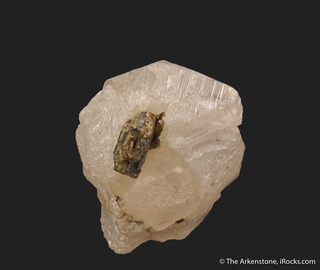 Scheelite (fluorescent) with Epidote - image 5