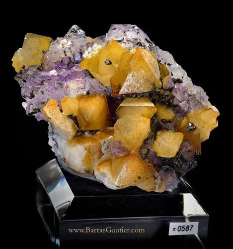 Scheelite- Fluorite - image 2