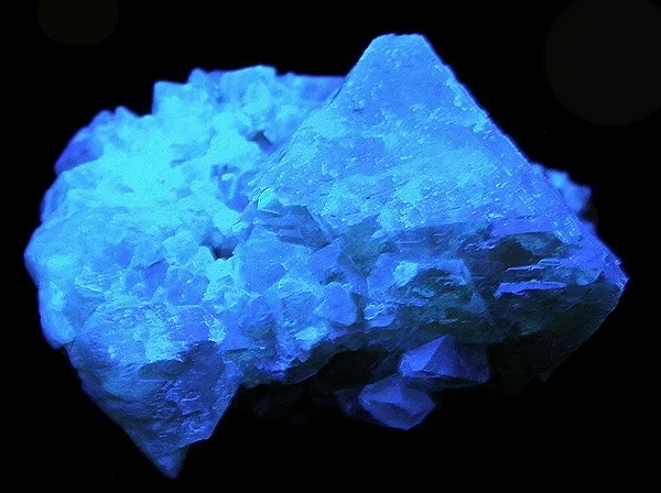 Scheelite, Muscovite - image 2