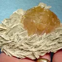 Scheelite, Muscovite - image 1