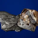 Scheelite on Ferberite - image 5