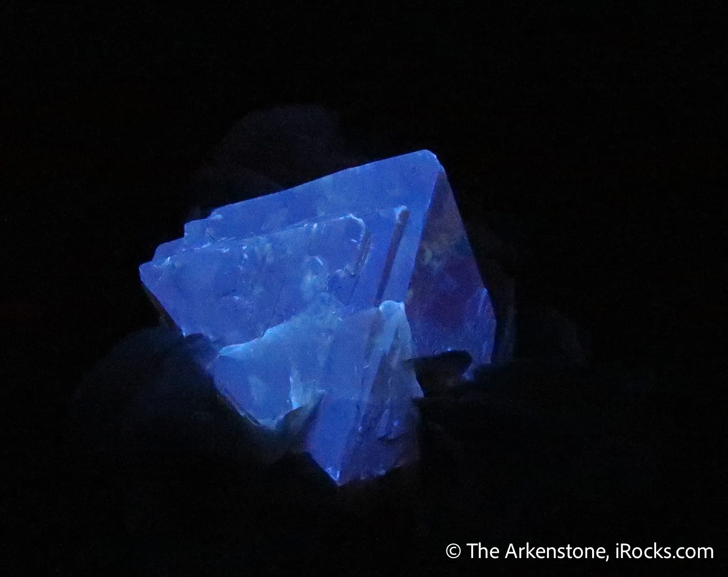 Scheelite on Muscovite - image 4