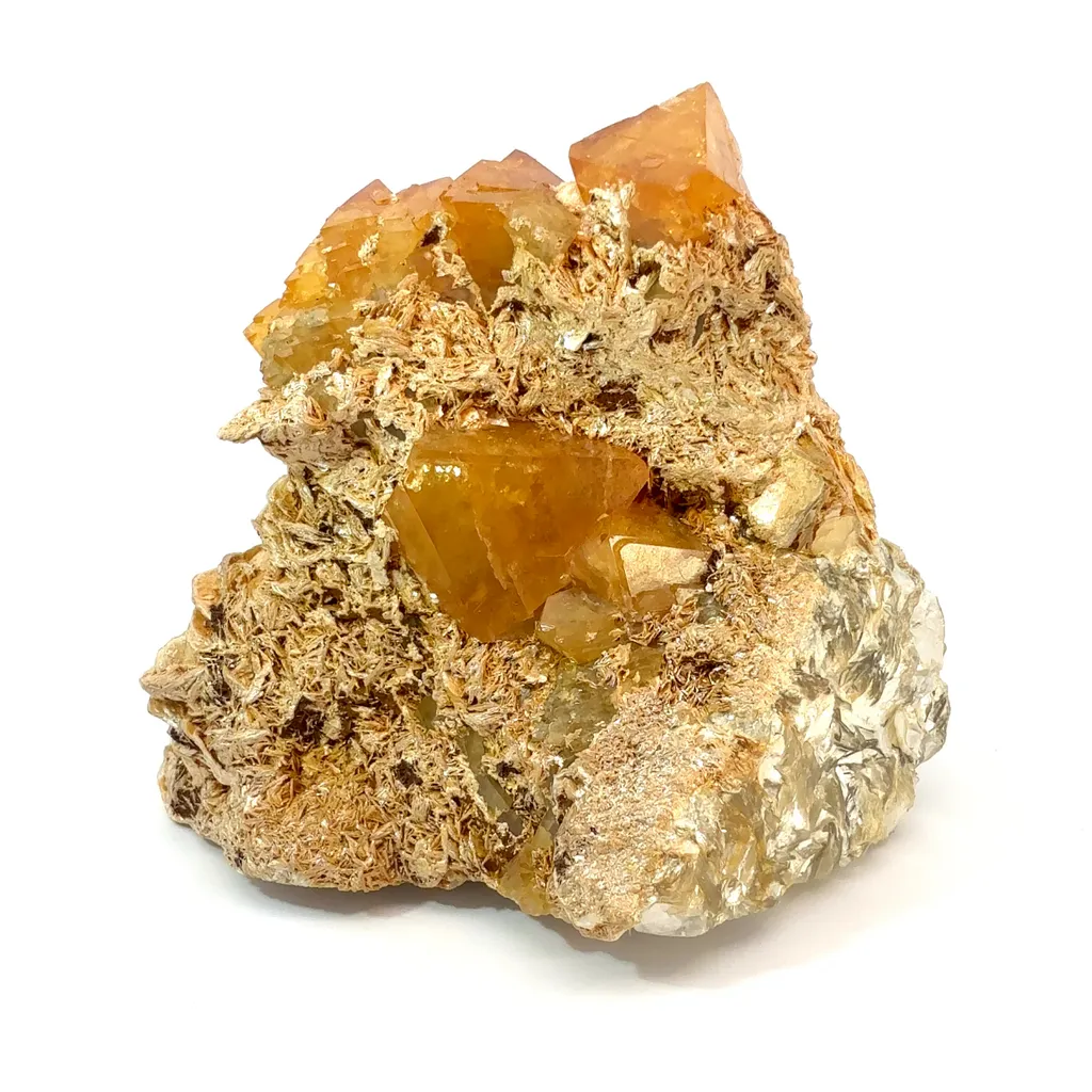 Scheelite on Muscovite - China, Sichuan, Pingwu Beryl Mine image