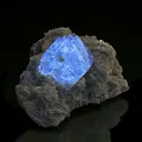 Scheelite on Muscovite - image 2