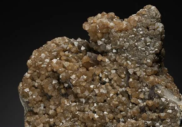 Scheelite on Quartz - image 1