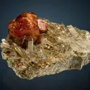 Scheelite on Quartz - image 3