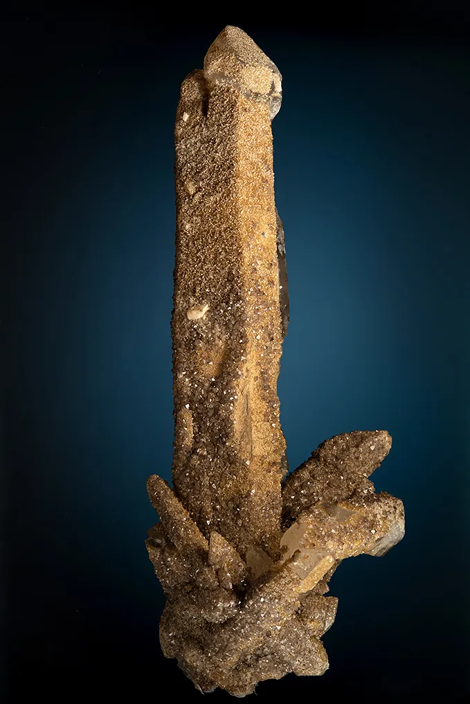 Scheelite on Quartz - image 3