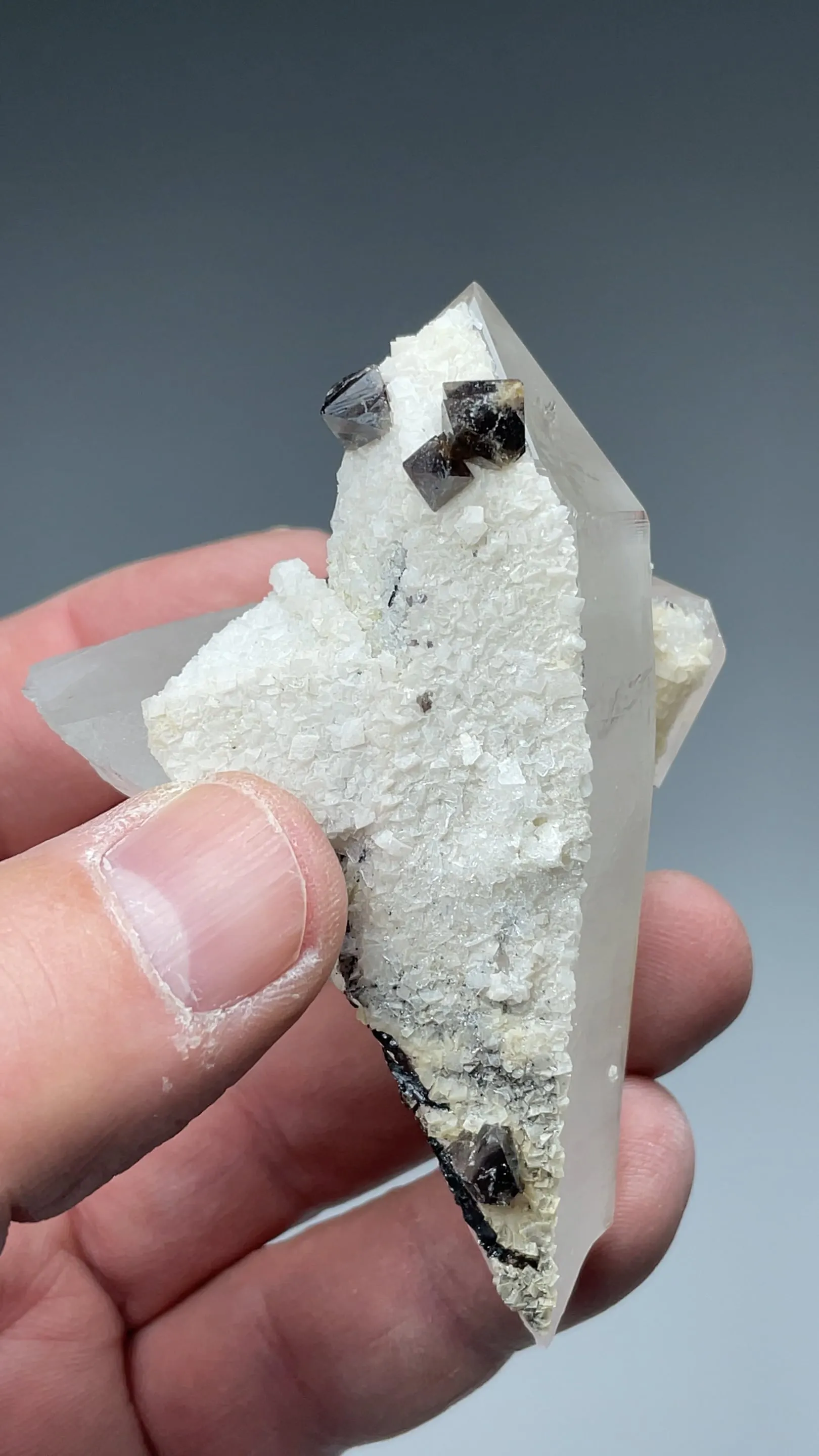 Scheelite with Calcite, Quartz - image 2