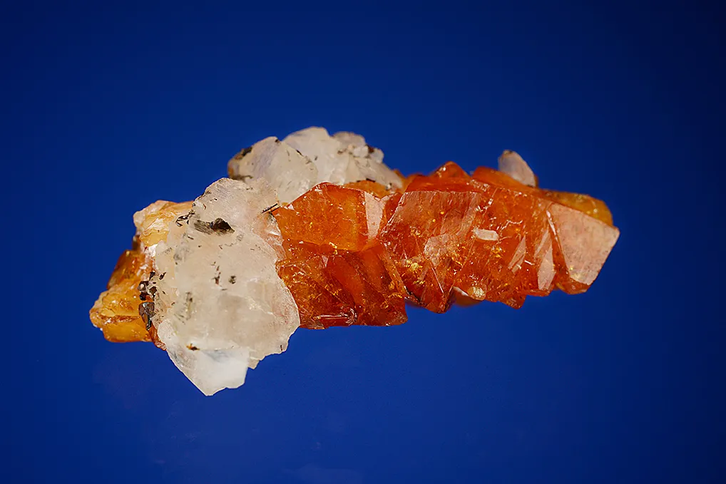Scheelite with Dolomite - image 4