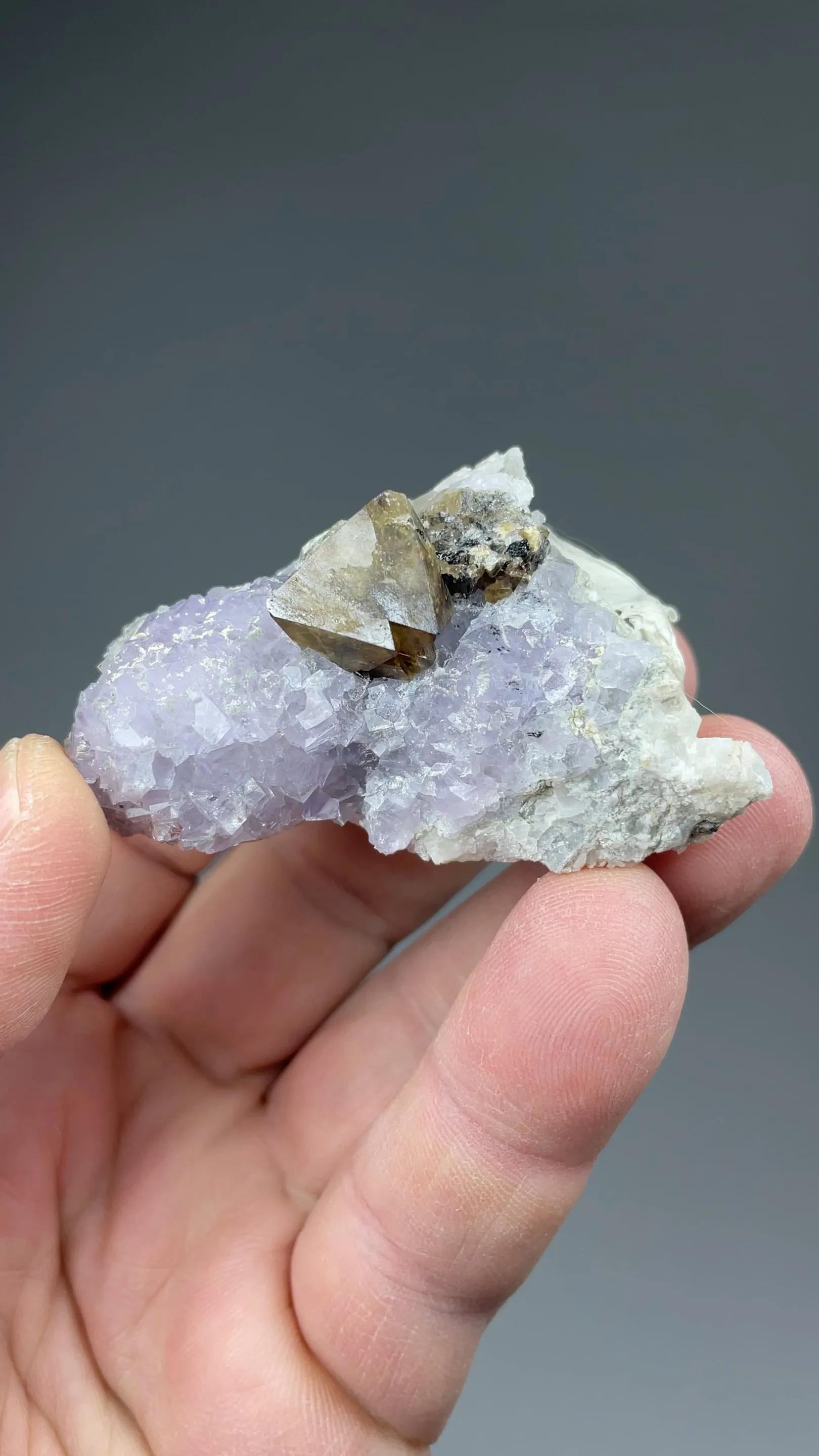 Scheelite with Fluorite - image 2