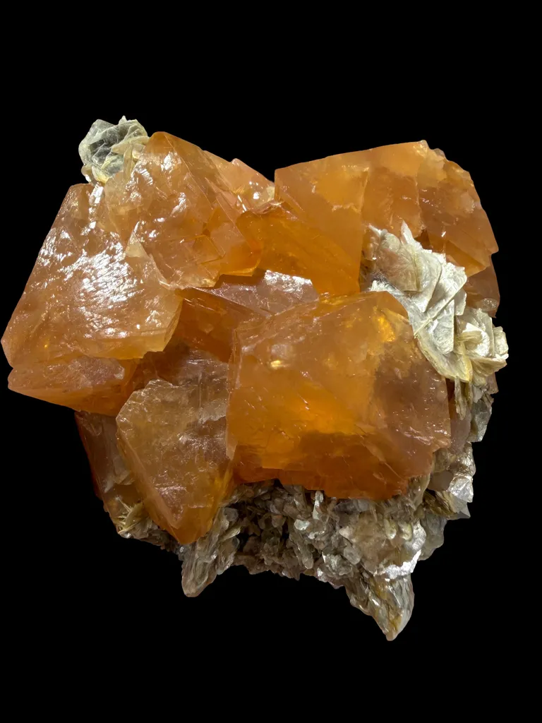 Scheelite with Muscovite - image 4