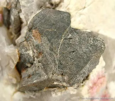 Schiavinatoite Xls to 2 Cm (New Species, 1999) - image 2