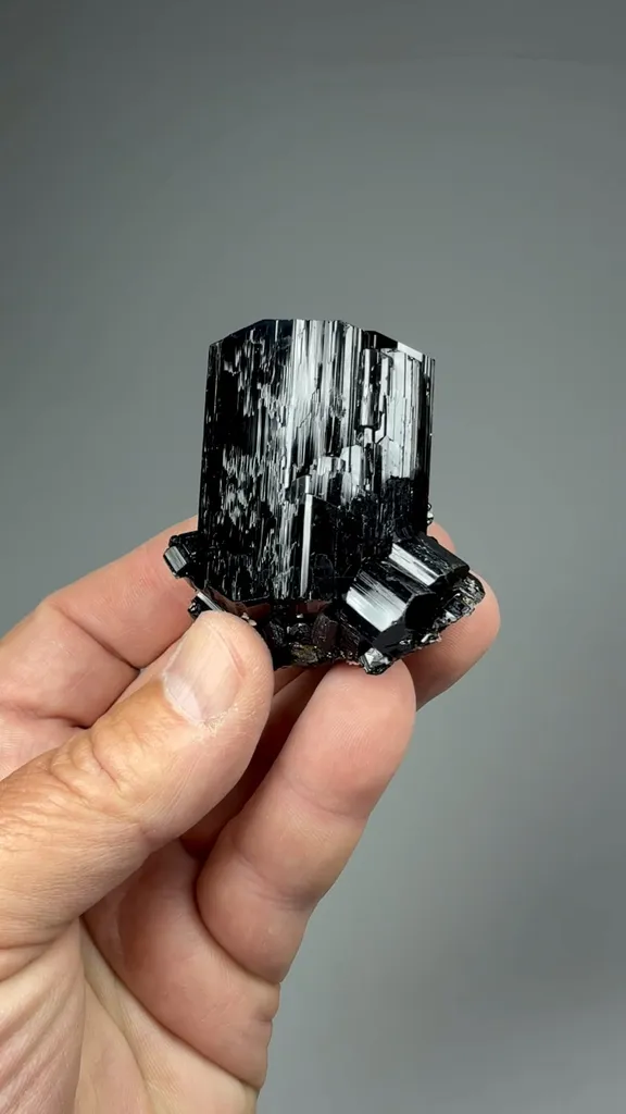 Schorl - image 2