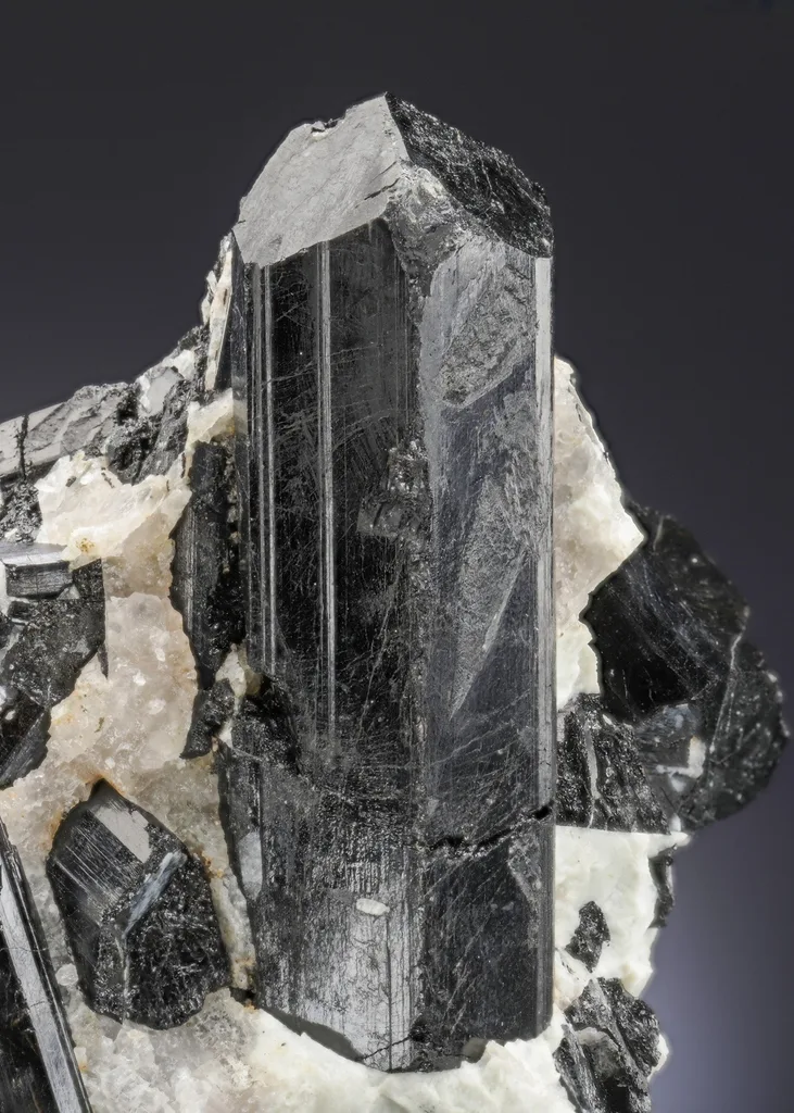 Schorl - image 2