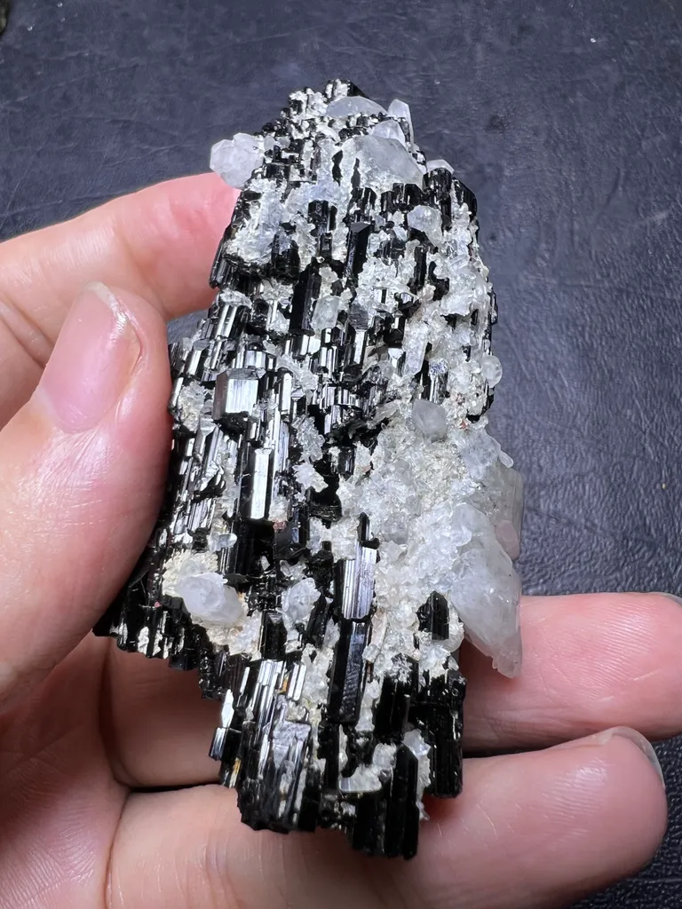 Schorl from Pakistan, Gilgit-Baltistan, Shigar District, Basha Valley, Arondu - image 2