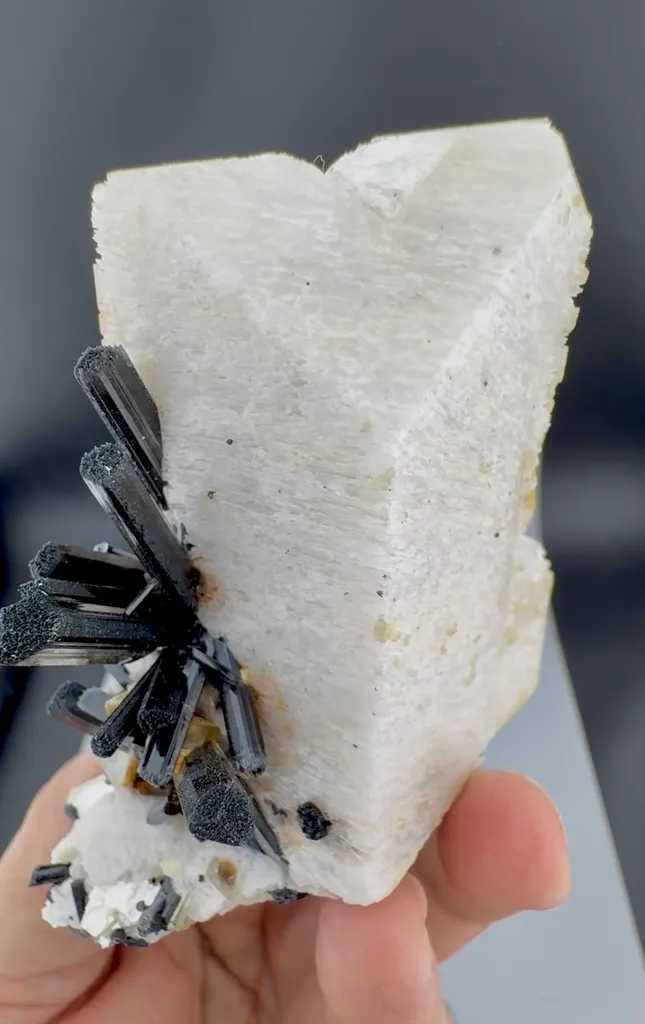 Schorl from Pakistan, Gilgit-Baltistan, Skardu District, Shigar Valley - image 4