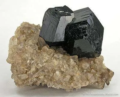 Schorl on Quartz - image 4