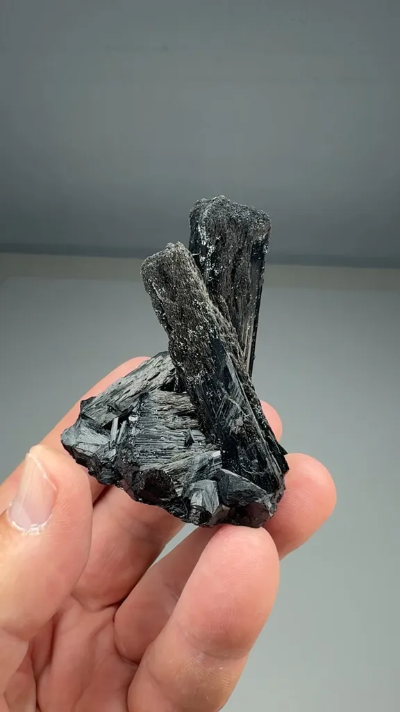 Schorl (SIL-0006) image