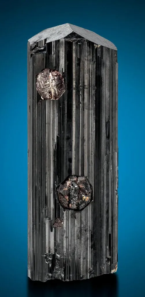 Schorl, Spessartine image