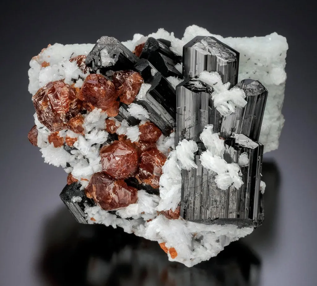 Schorl, Spessartine, Albite image