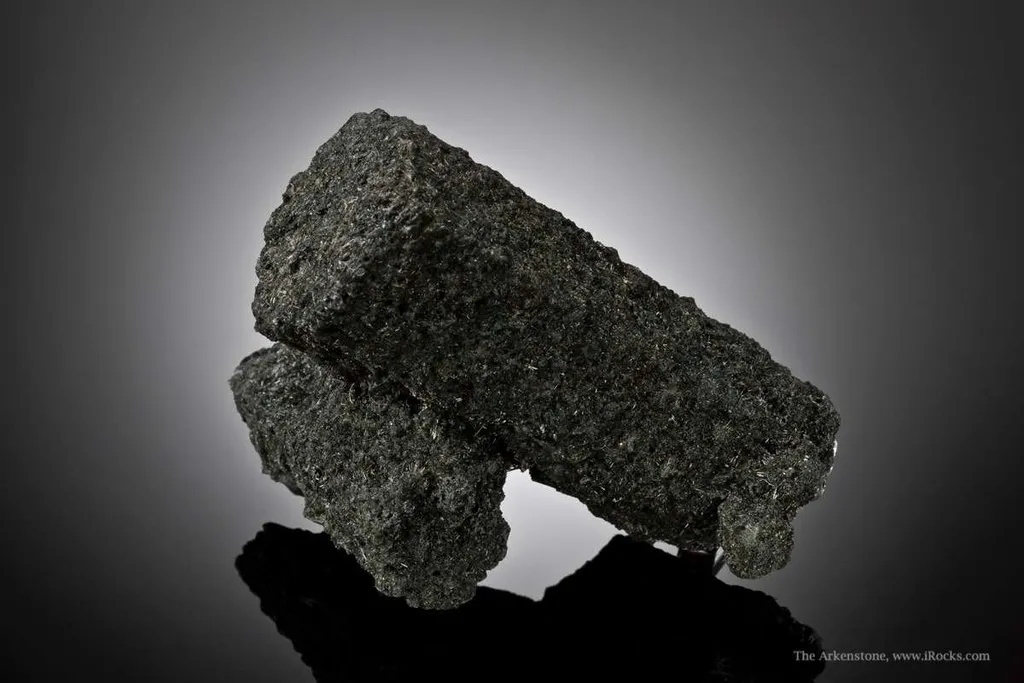 Schorl (Tourmaline) After Aquamarine (Beryl) - image 2