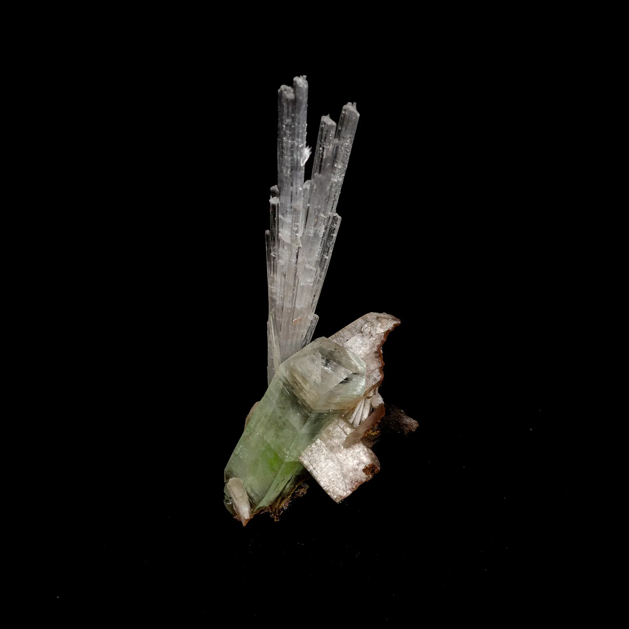 Scolecite Spray With Gren Apophyllite, Stilbite Natural Mineral Specimen - image 3