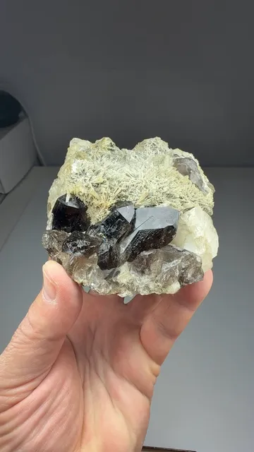 Scolecite with Orthoclase, Quartz