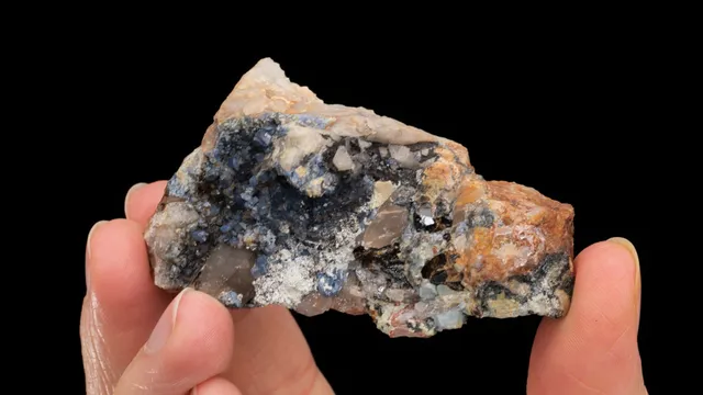 Scorodite with Cassiterite