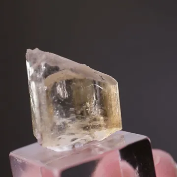Sellaite