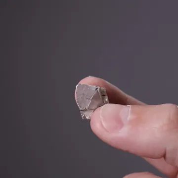Senarmontite