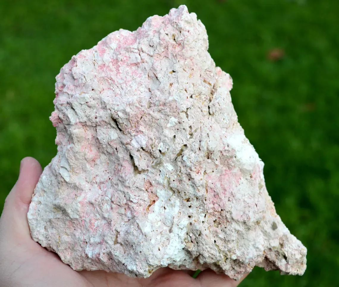 Sepiolite & Pink Opal var. Quinzite - 1320 grams - Quincy, Vierzon, Cher, France - image 2