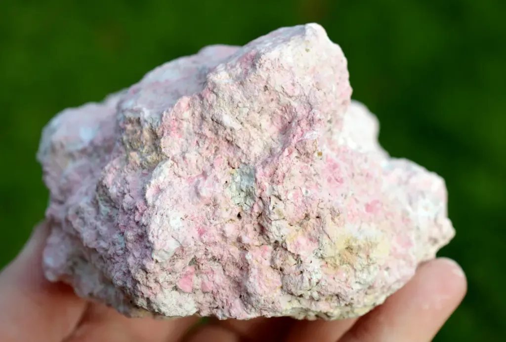 Sepiolite & Pink Opal var. Quinzite - 748 grams - Quincy, Vierzon, Cher, Centre-Val de Loire, France - image 5
