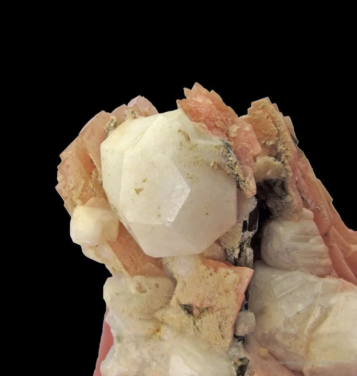 Serandite, Analcime, Polylithionite (Fl), Aegirine, and Unknown (Fl) - image 2