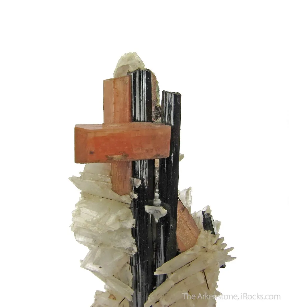Serandite and Albite on Aegerine image