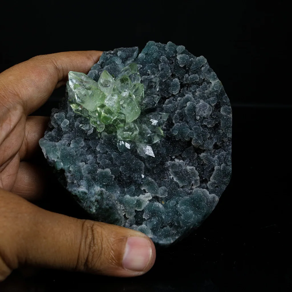 Sharp Terminated Green Apophyllite Cluster on Shimmering Dark Green Chalcedony Matrix – Natural Indian Zeolite Mineral Specimen from Jalgaon, Maharashtra - image 4