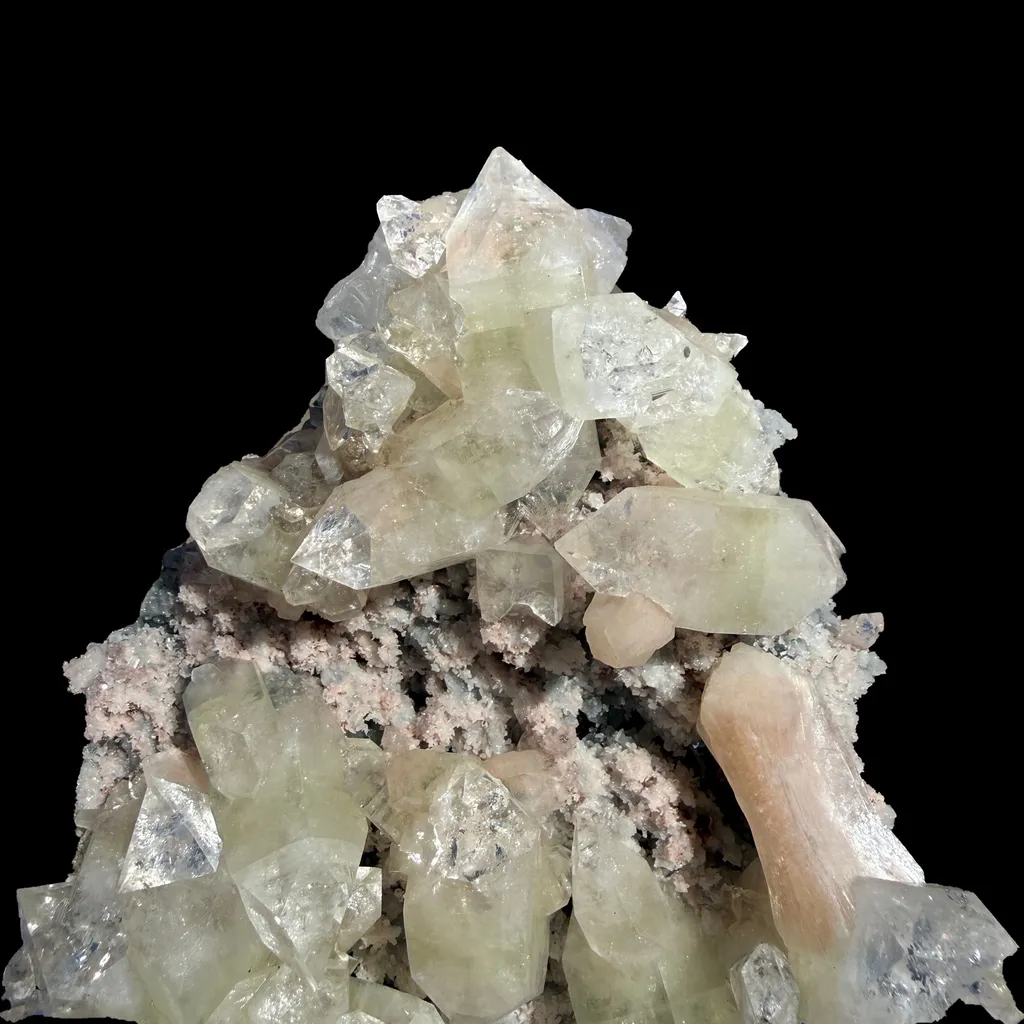Sharply Terminated Green Apophyllite with Stilbite on Pink Chalcedony Matrix – Zeolite Mineral Specimen from Jalgaon - image 5