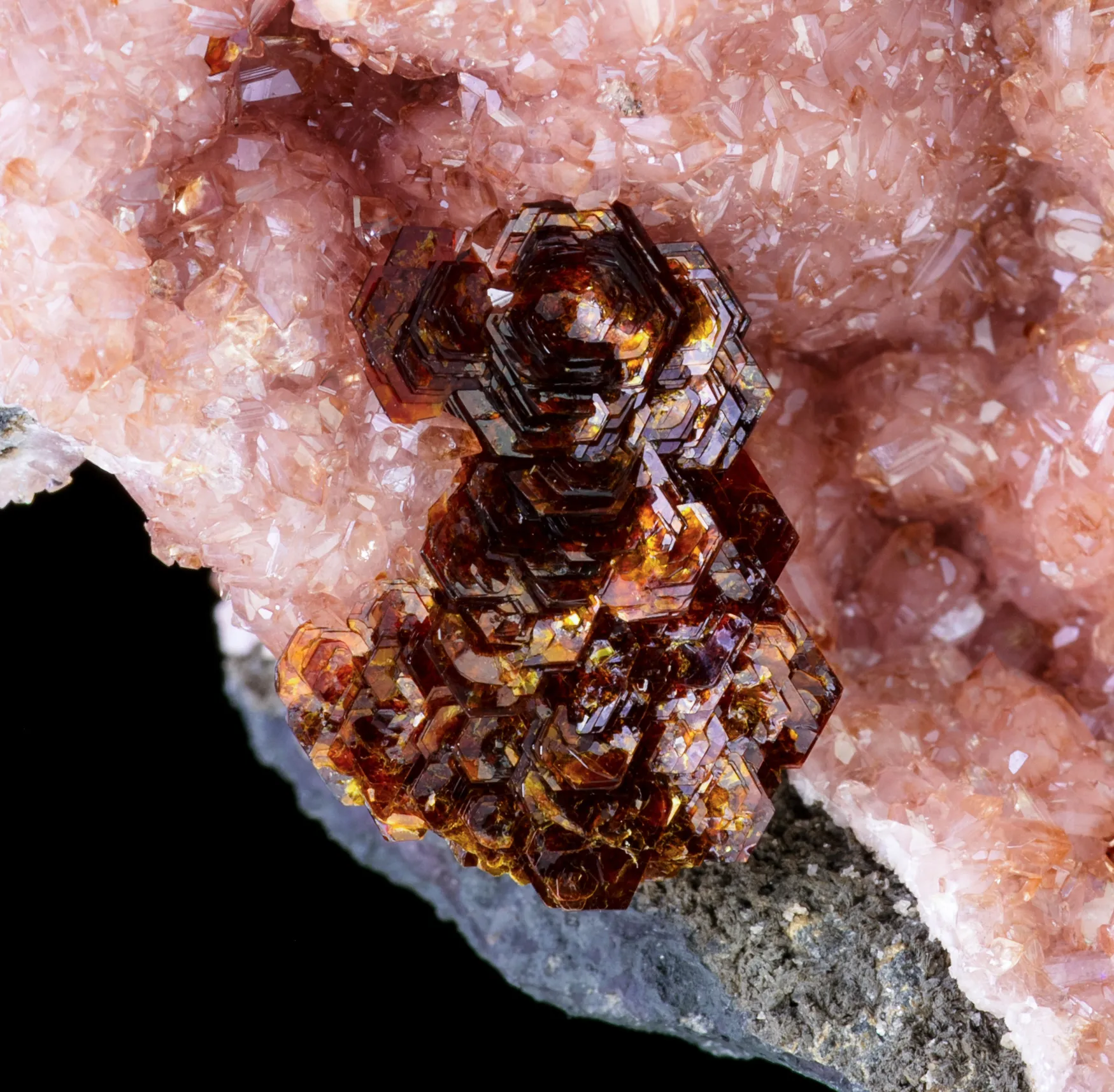 Shigaite on Rhodochrosite - image 2