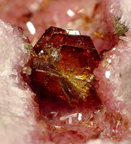 Shigaite, Rhodochrosite - image 2
