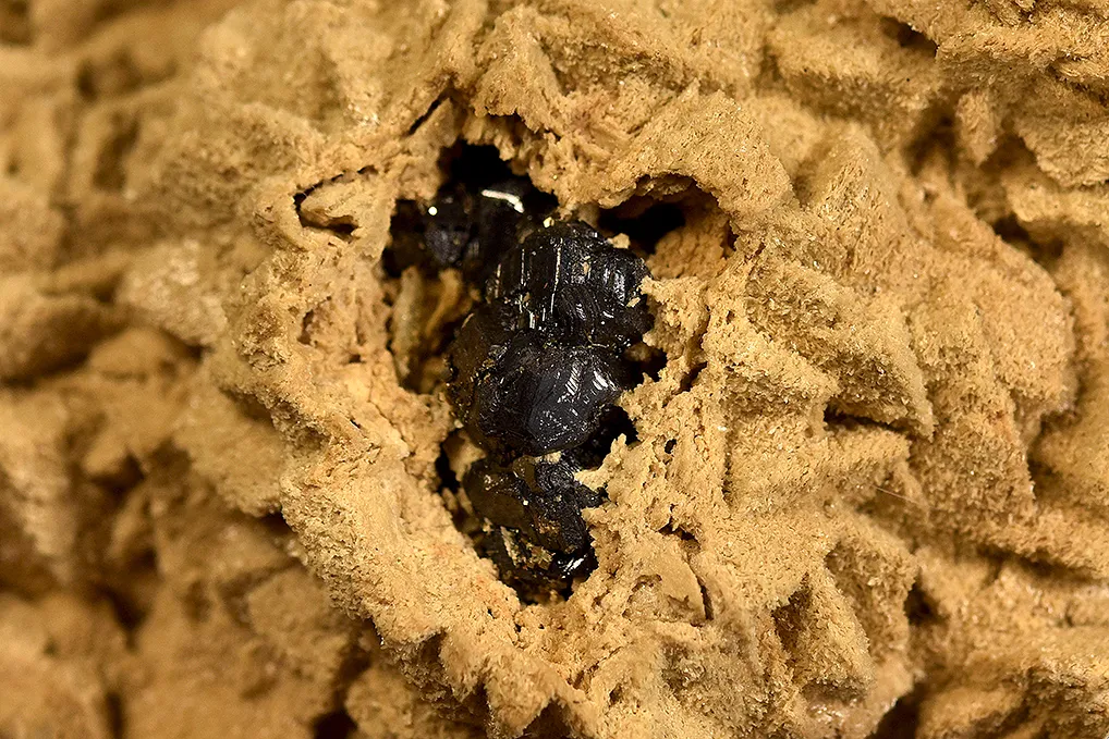 Siderite after Dolomite - image 3