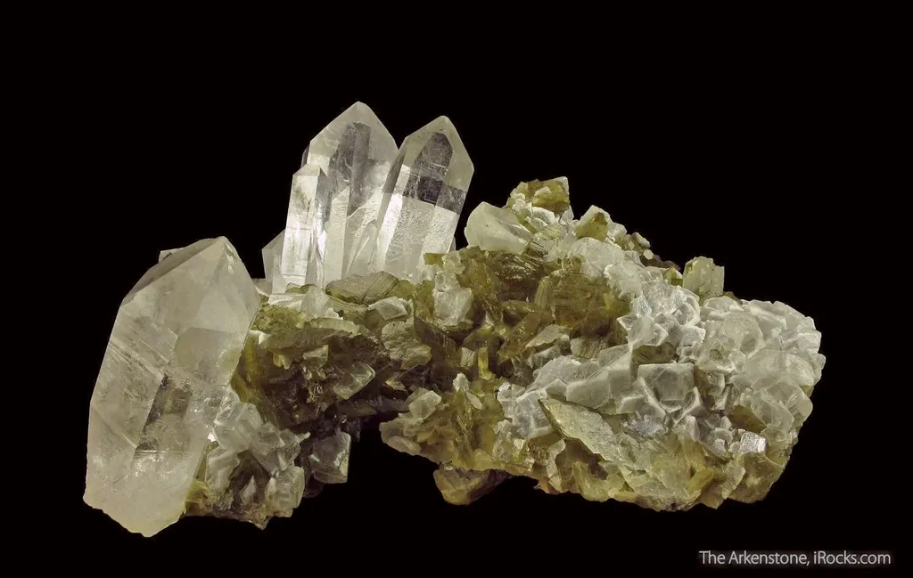 Siderite and Dolomite on Quartz - image 2
