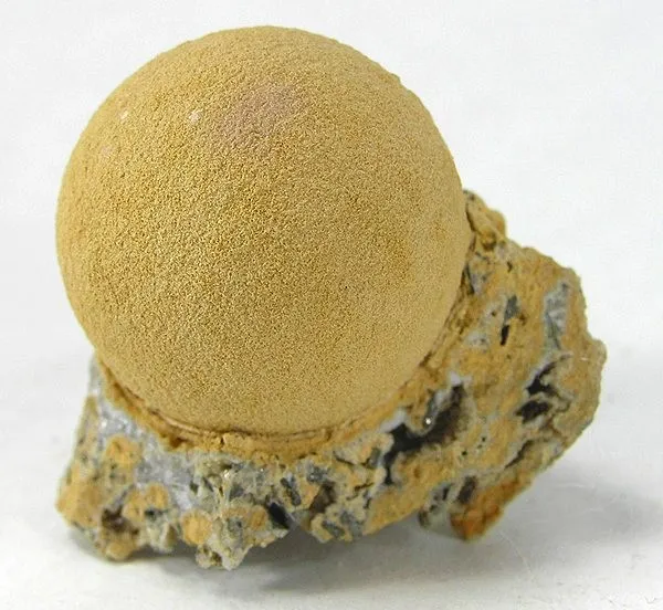 Siderite, Calcite - image 1