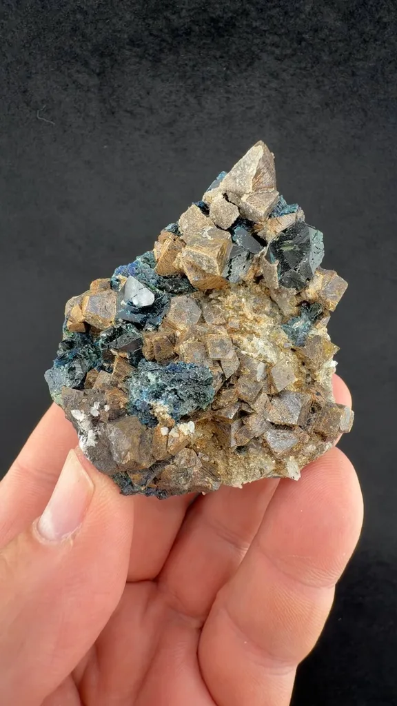 Siderite from Rapid Creek, Yukon, Canada - image 2