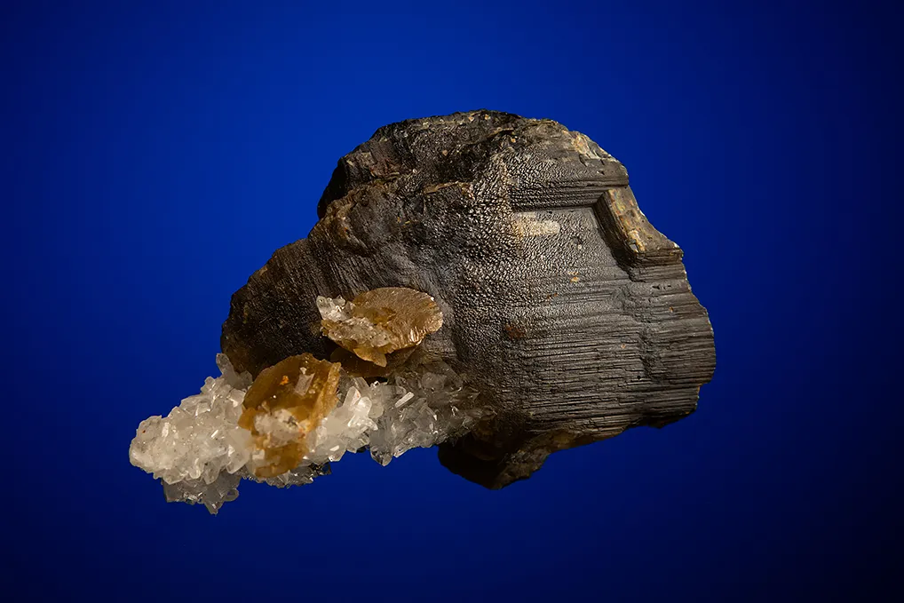 Siderite on Quartz image