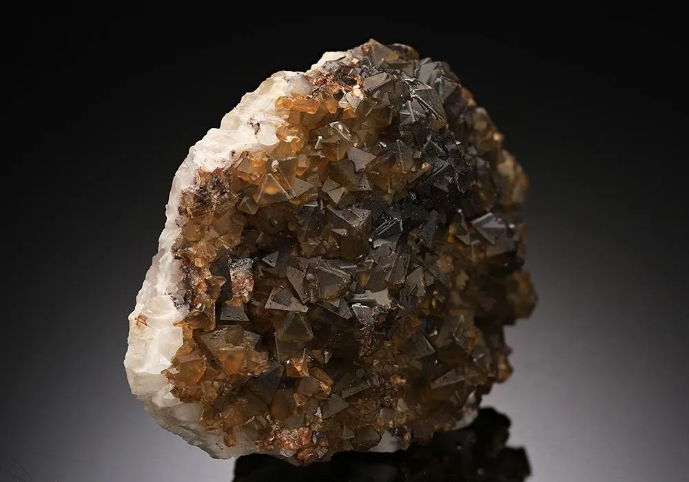Siderite on Quartz - image 1