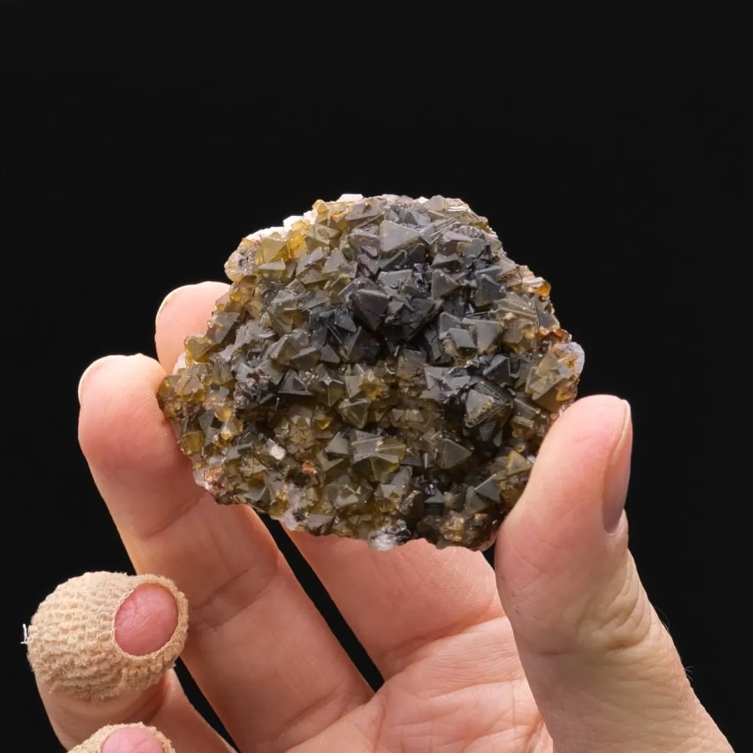 Siderite on Quartz - image 2