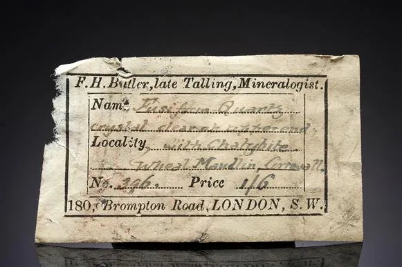 Siderite on Quartz image