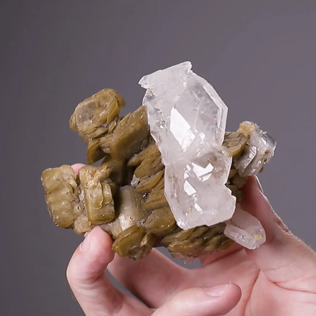 Siderite on Quartz - image 2