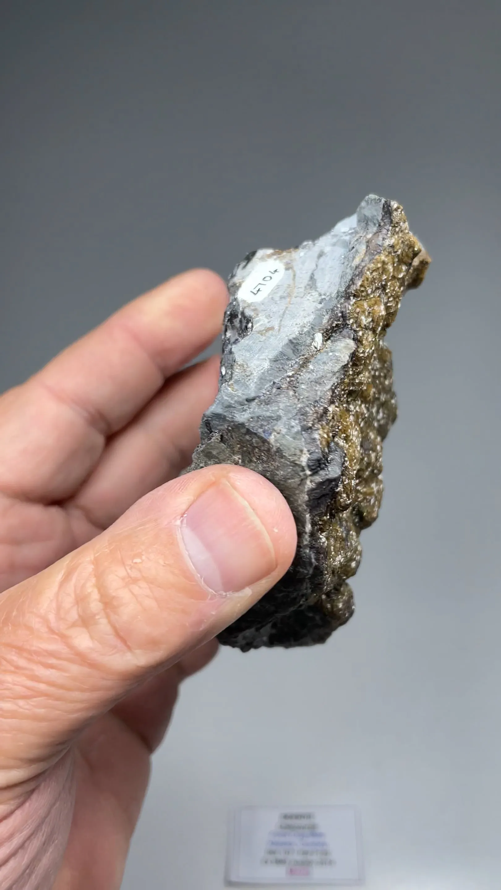 Siderite with Chalcopyrite - image 2