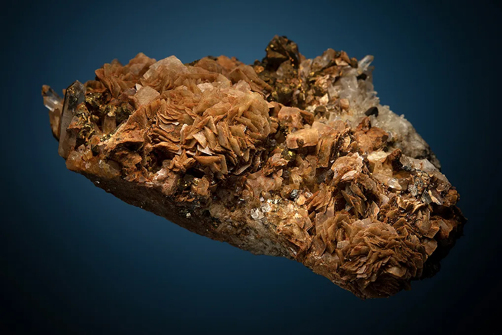 Siderite with Chalcopyrite on Quartz - image 5